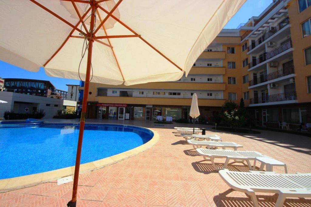 Sunny Day 1 - Menada Apartments Slăntjev Brjag Rum bild