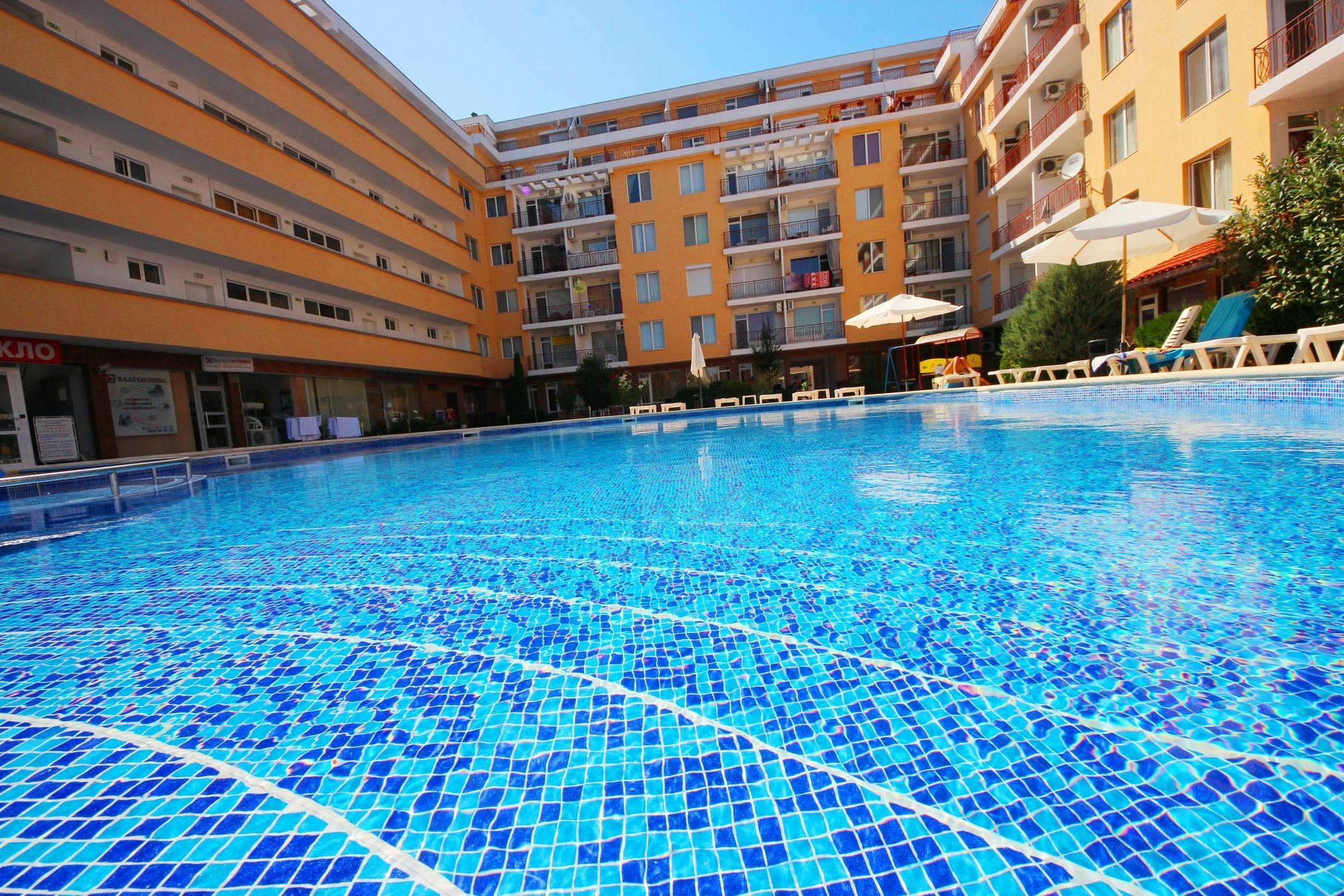 Sunny Day 1 - Menada Apartments Slăntjev Brjag Exteriör bild